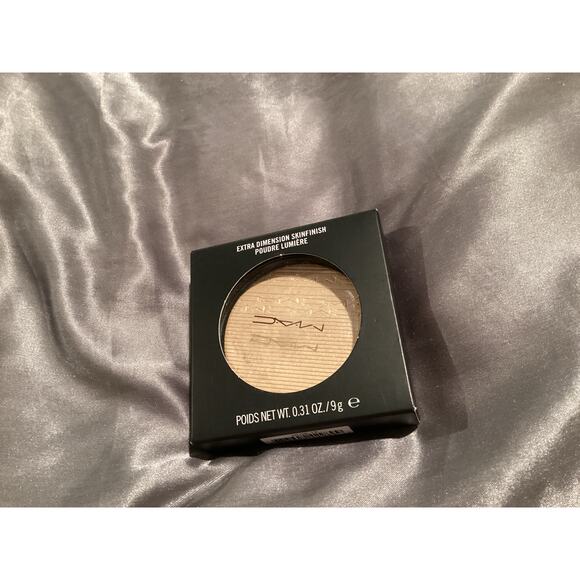 Mac extra dimension skin finish highlighter - Double gleam - Picture 1 of 3